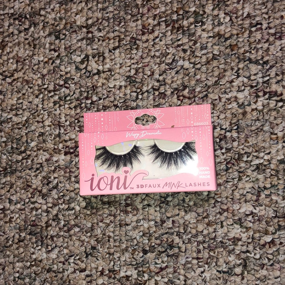 Mink lashes